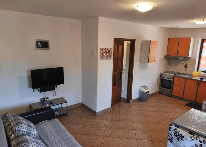 Apartments Iva