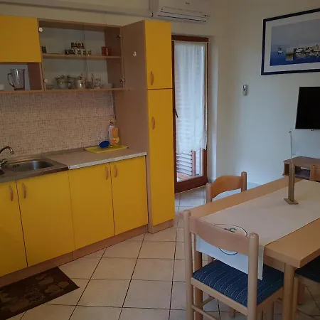 Apartments Iva Pula Exterior photo