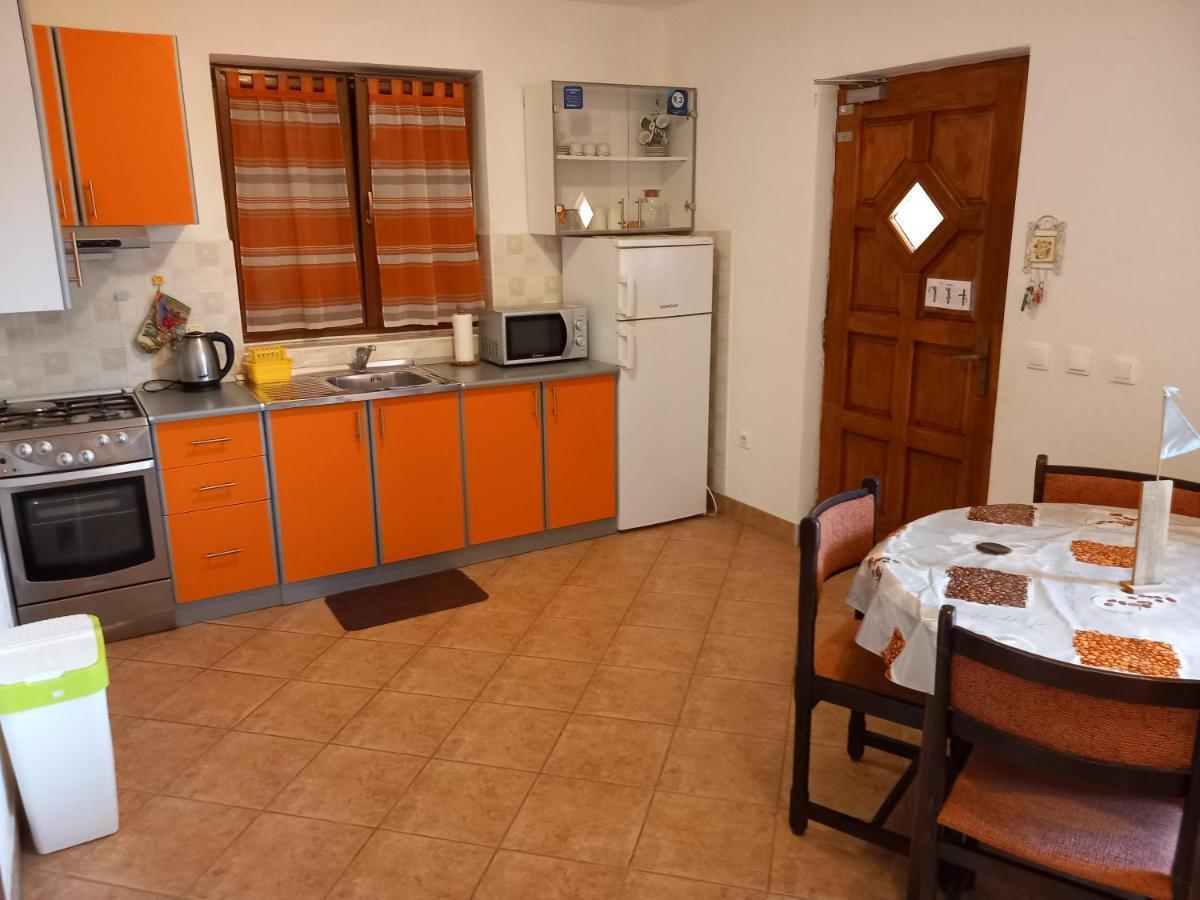 Iva Apartment *
